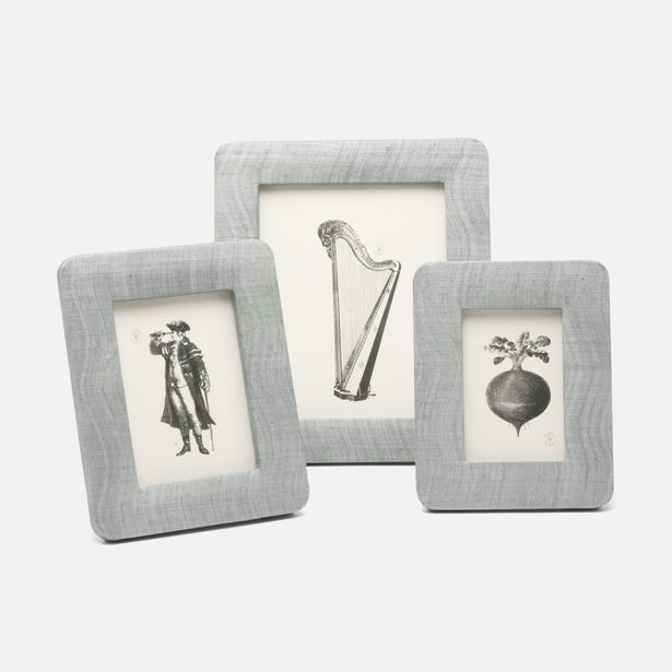 Halle Frame Collection