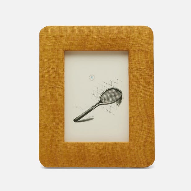 Halle Frame Collection