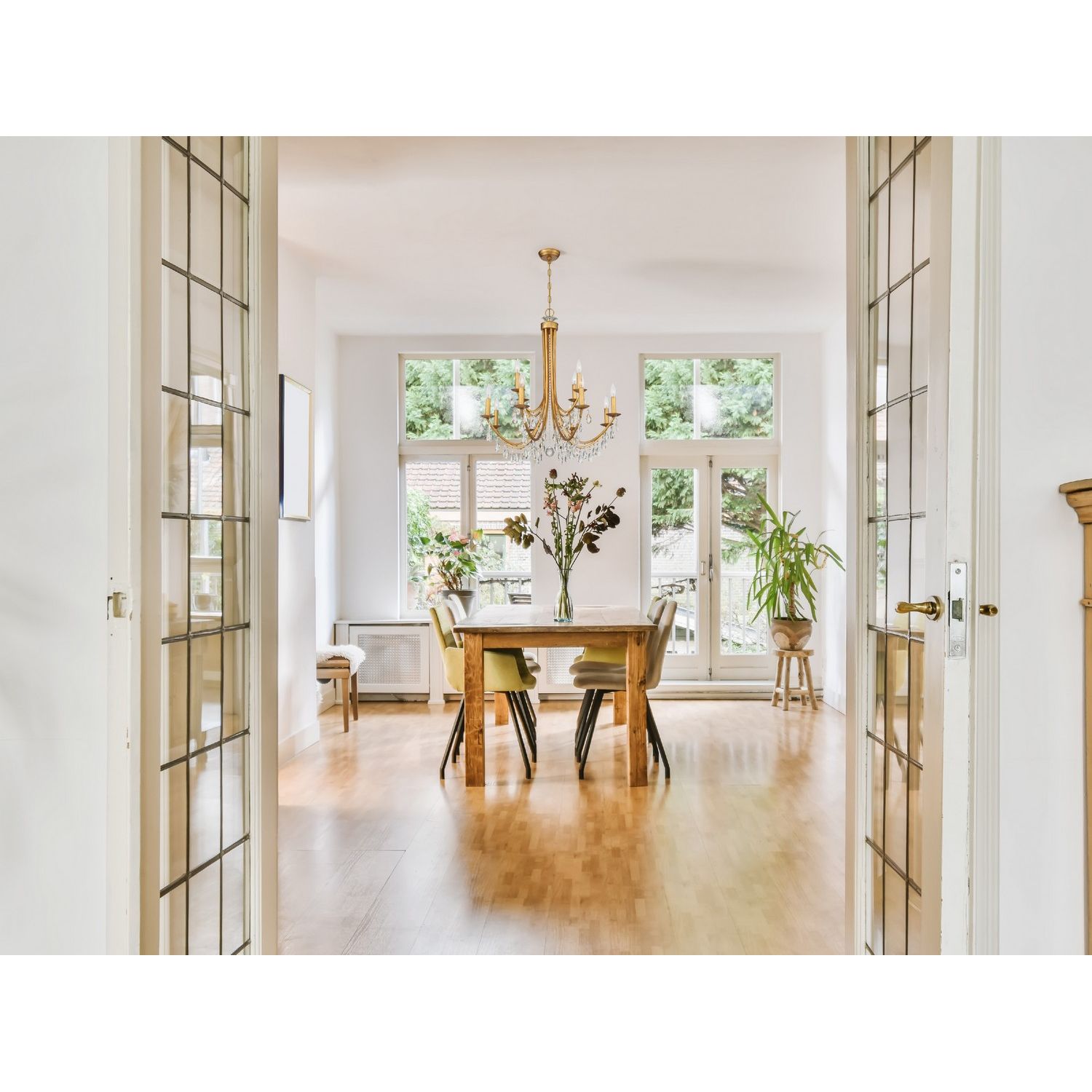 Crystorama - 8829-GA-CL-MWP - 12 Light Chandelier - Bridgehampton - Antique Gold