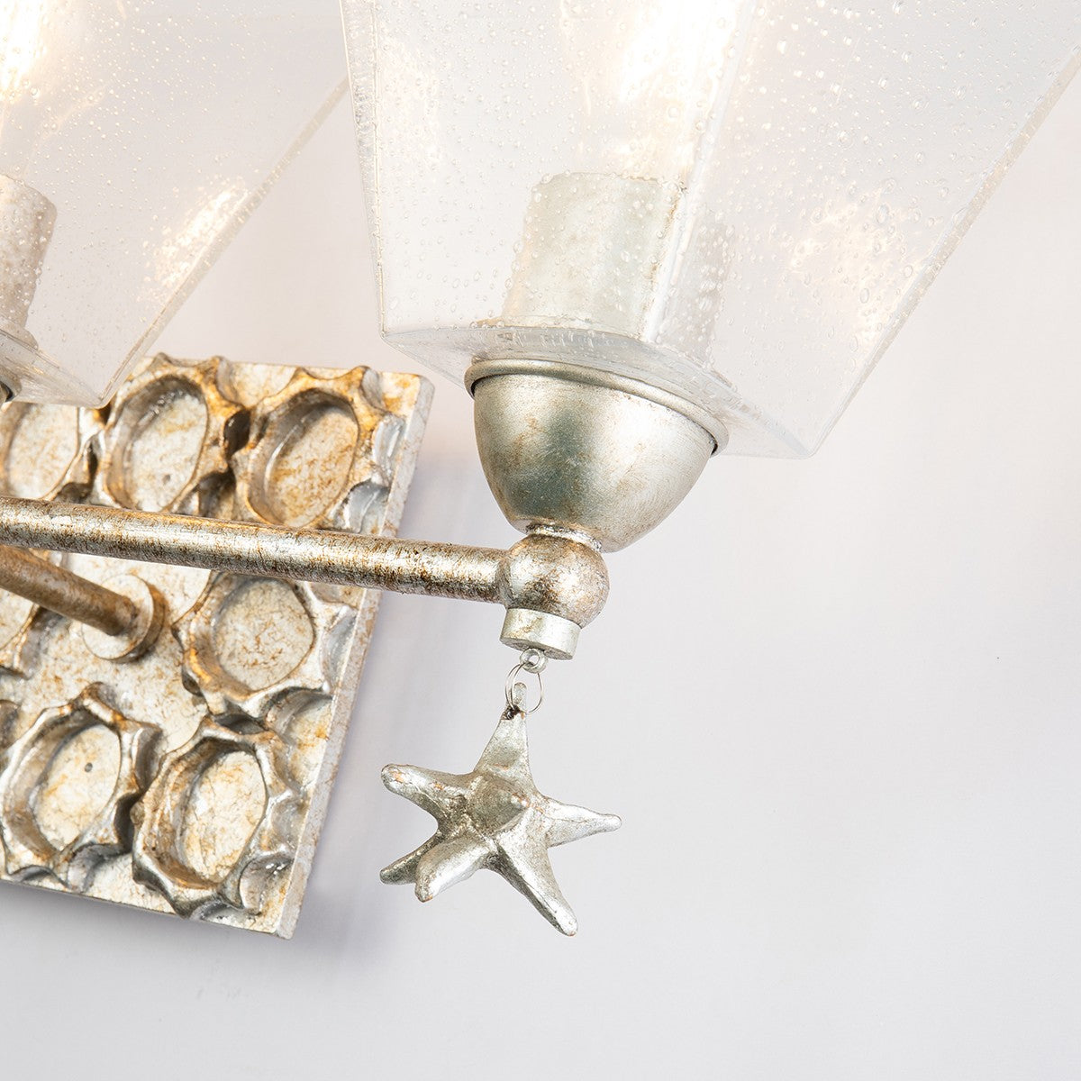 Lucas + McKearn - BB1002S-3 - Applique murale trois lumières - Étoile - Feuille d'argent