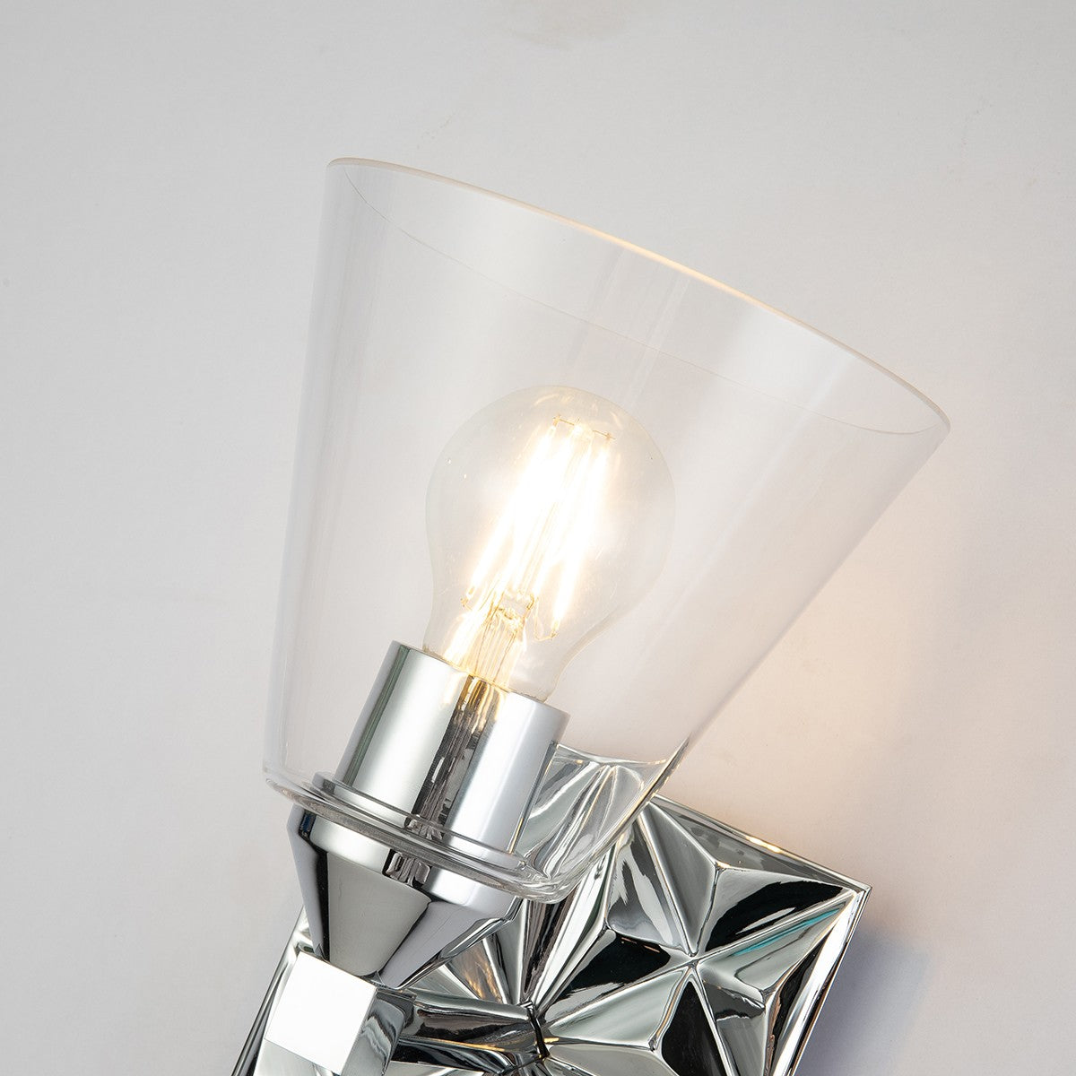 Lucas + McKearn - BB1302PC-1 - Une lampe Murale - Alpha - Chrome poli