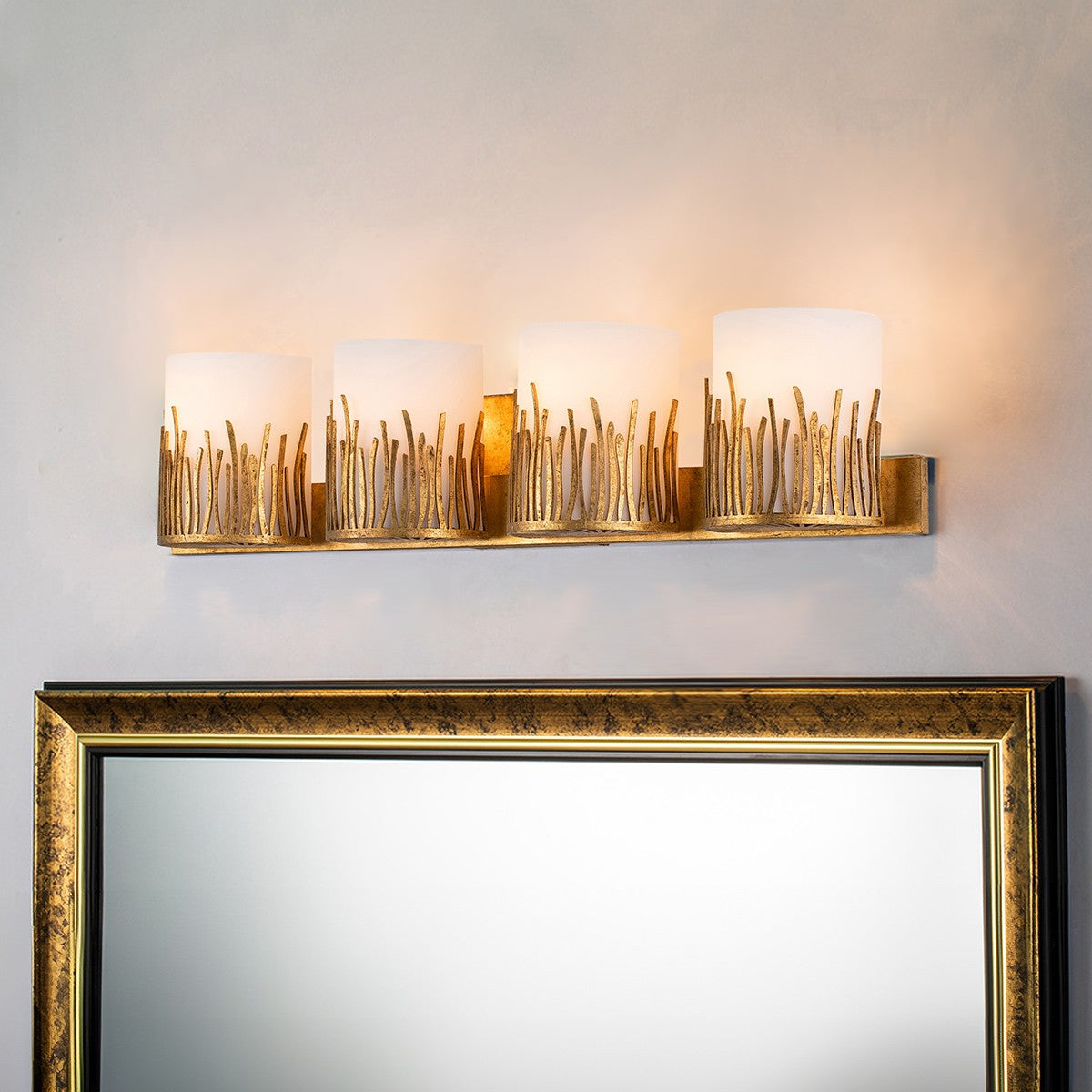 Lucas + McKearn - BB90610G-4 - Applique murale quatre lumières - Sawgrass - Or