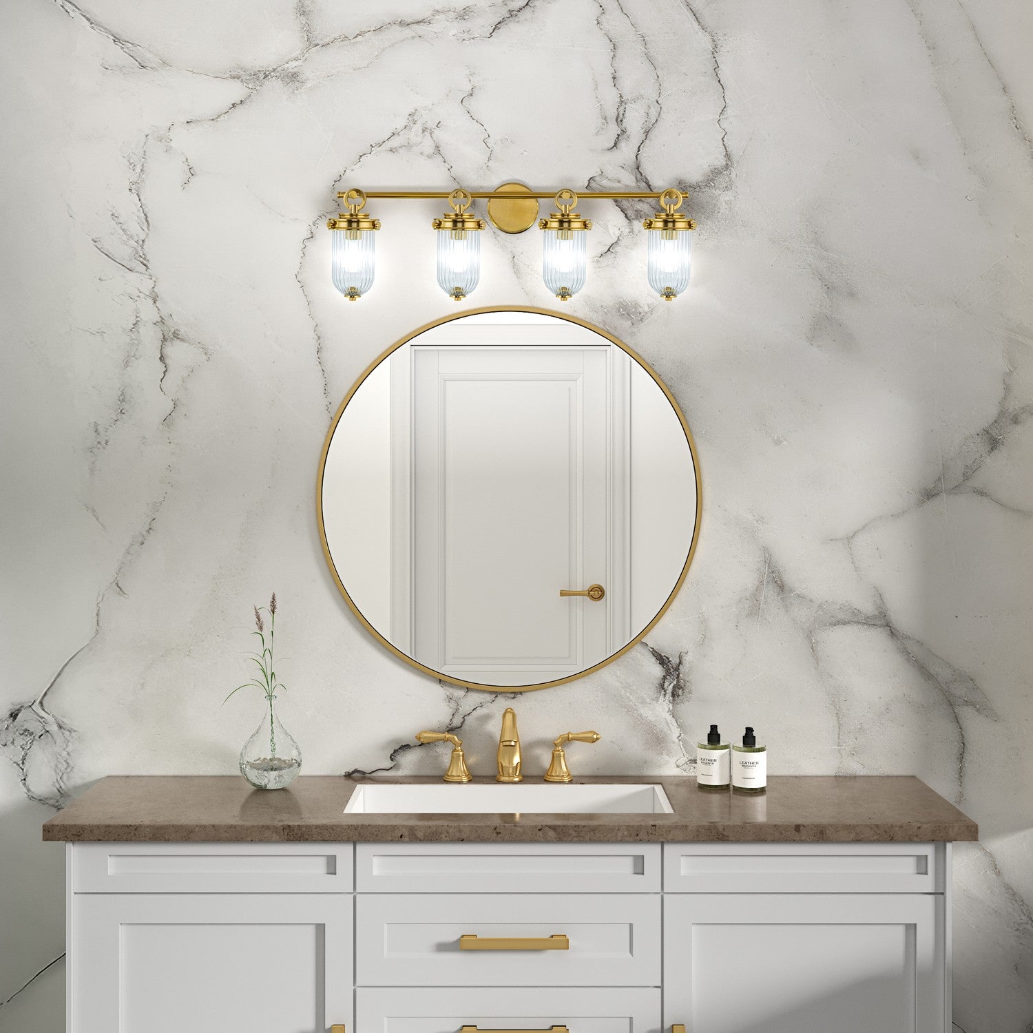 Artcraft Canada - AC12024BR - Applique murale quatre lumières - Myla - Laiton vieilli