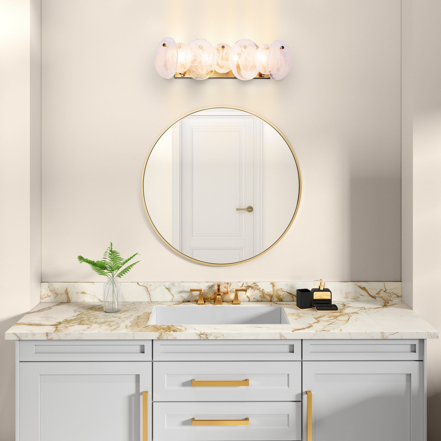 Artcraft Canada - AC12214BR - Meuble-lavabo à quatre lumières - Lily - Laiton brossé