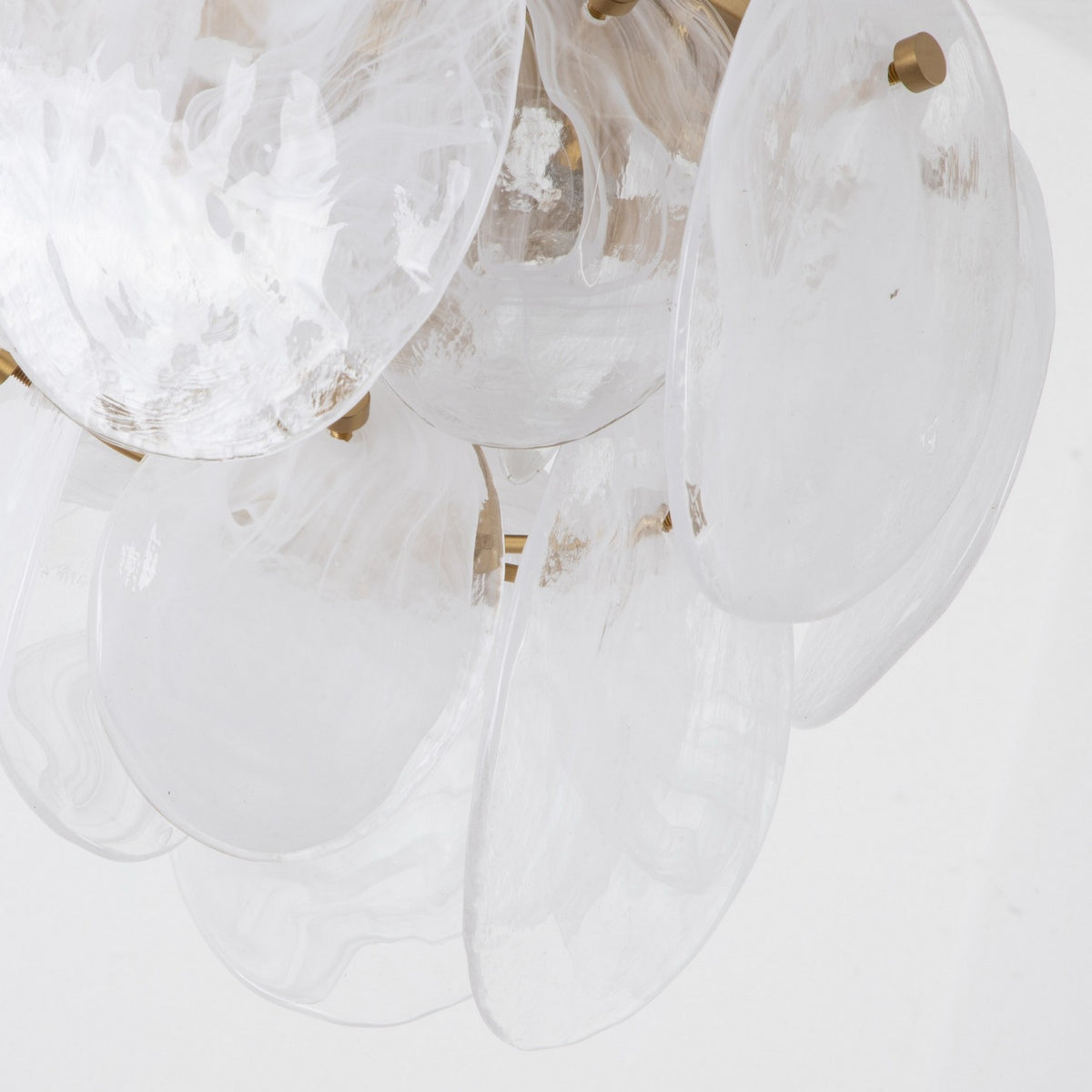 Artcraft Canada - AC12216BR - Semi-remorque à trois lumières Plafonnier - Lily - Laiton brossé