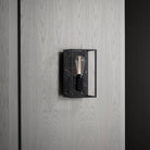 Buster + Punch - NCA-023397 - Une lumière Murale - Marbre noir