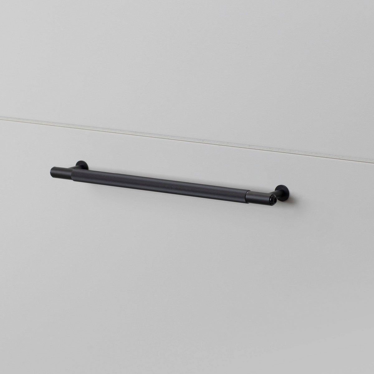 Buster + Punch - UPB-023969 - Pull Bar - Black