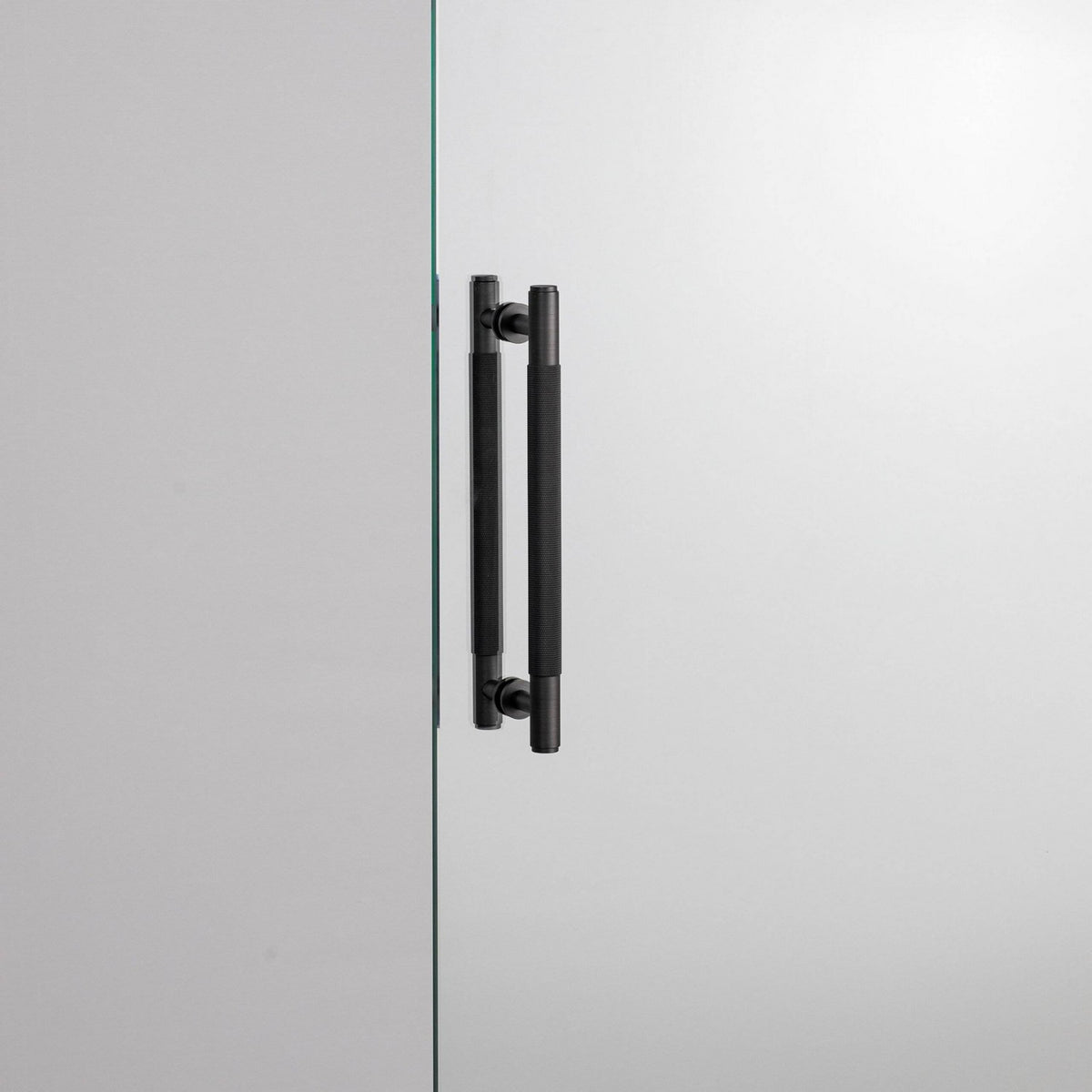 Buster + Punch - UPB-454002 - Pull Bar - Smoked Bronze