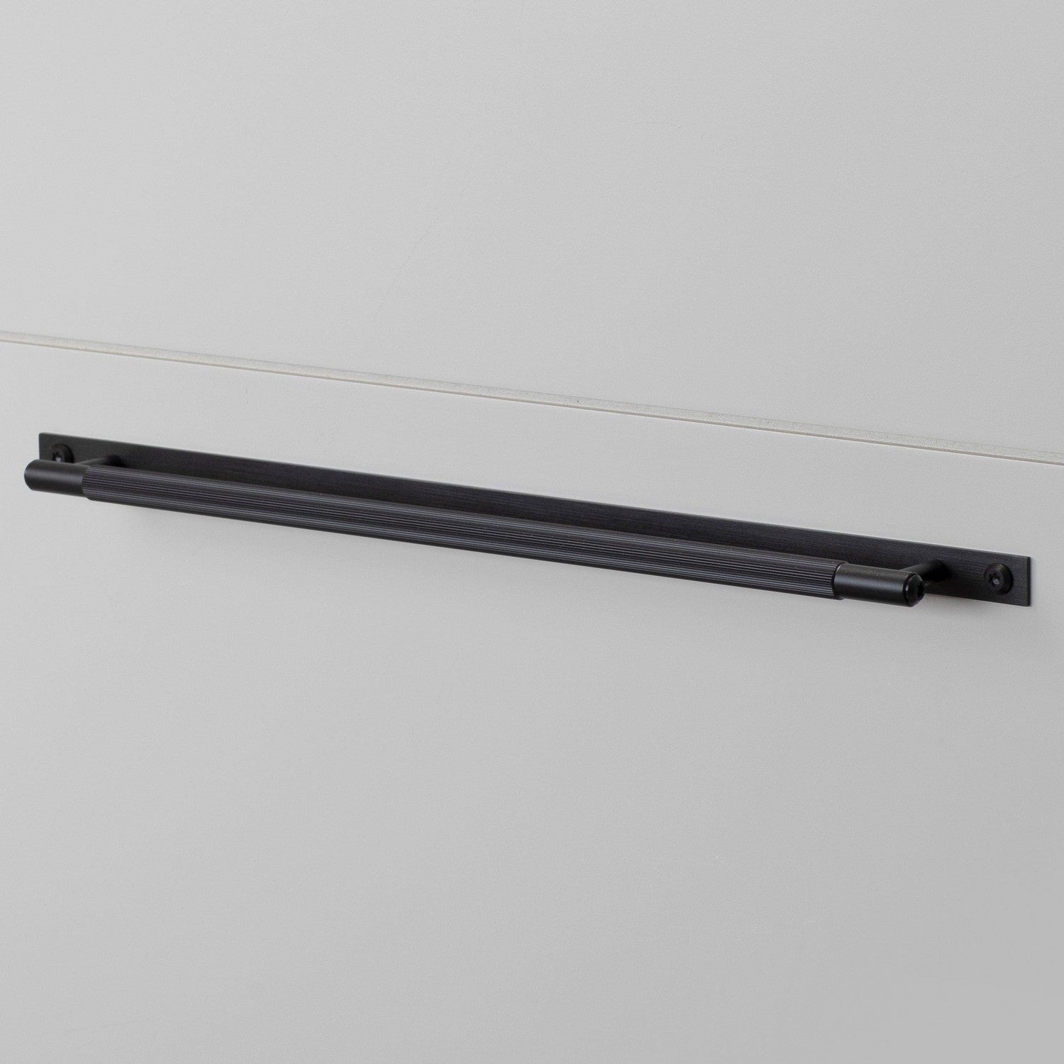 Buster + Punch - NPB-02358 - Barre de traction - Noir