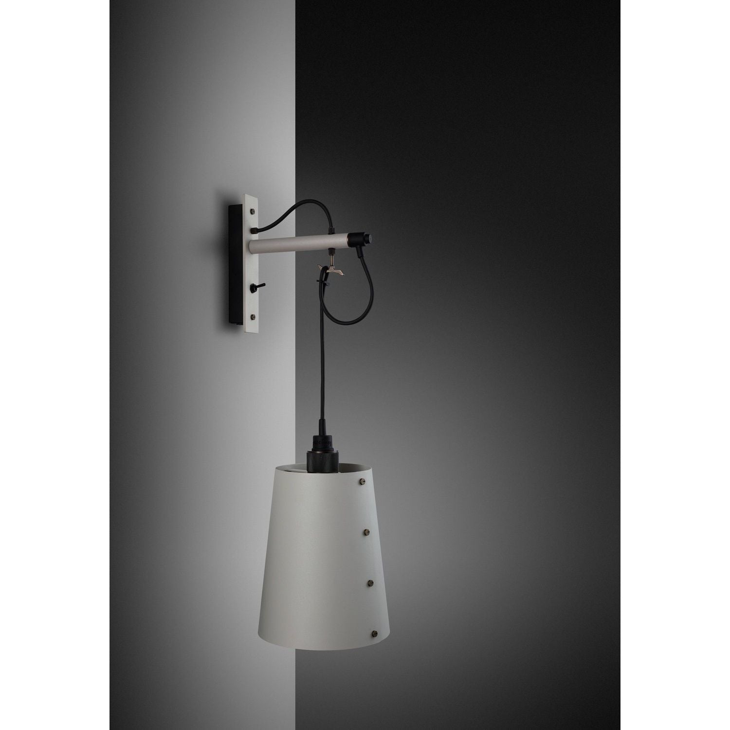 Buster + Punch - NHW-24512 - LED Murale - Bronze fumé