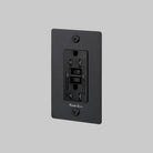Buster + Punch - NSC-024071 - Prise - Noir