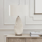 Uttermost - 30557 - Une lumière Lampe de table - Feuille de palmier - Laiton