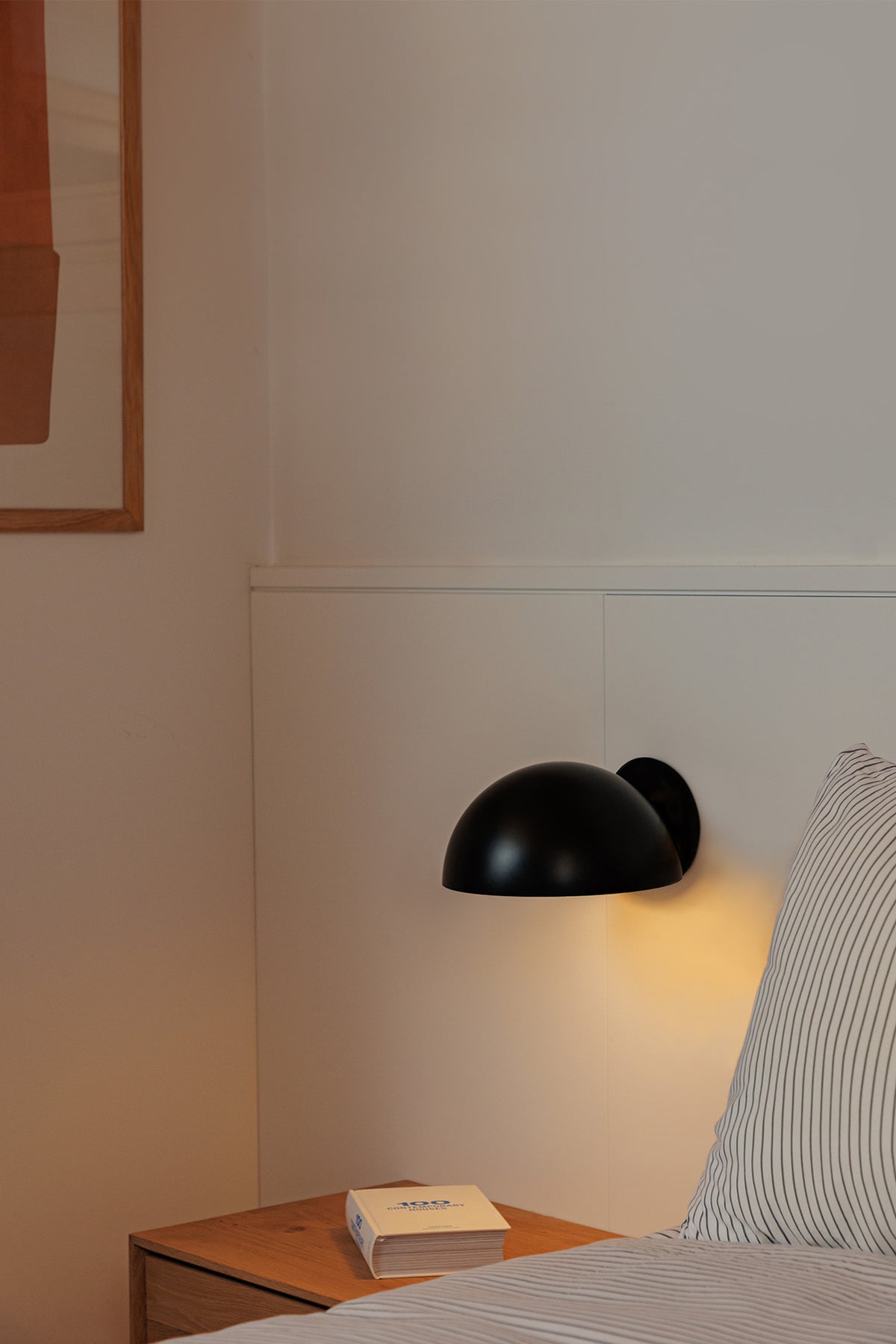 Faro Barcelona 20031-123-US Dominica Wall Sconce in Black