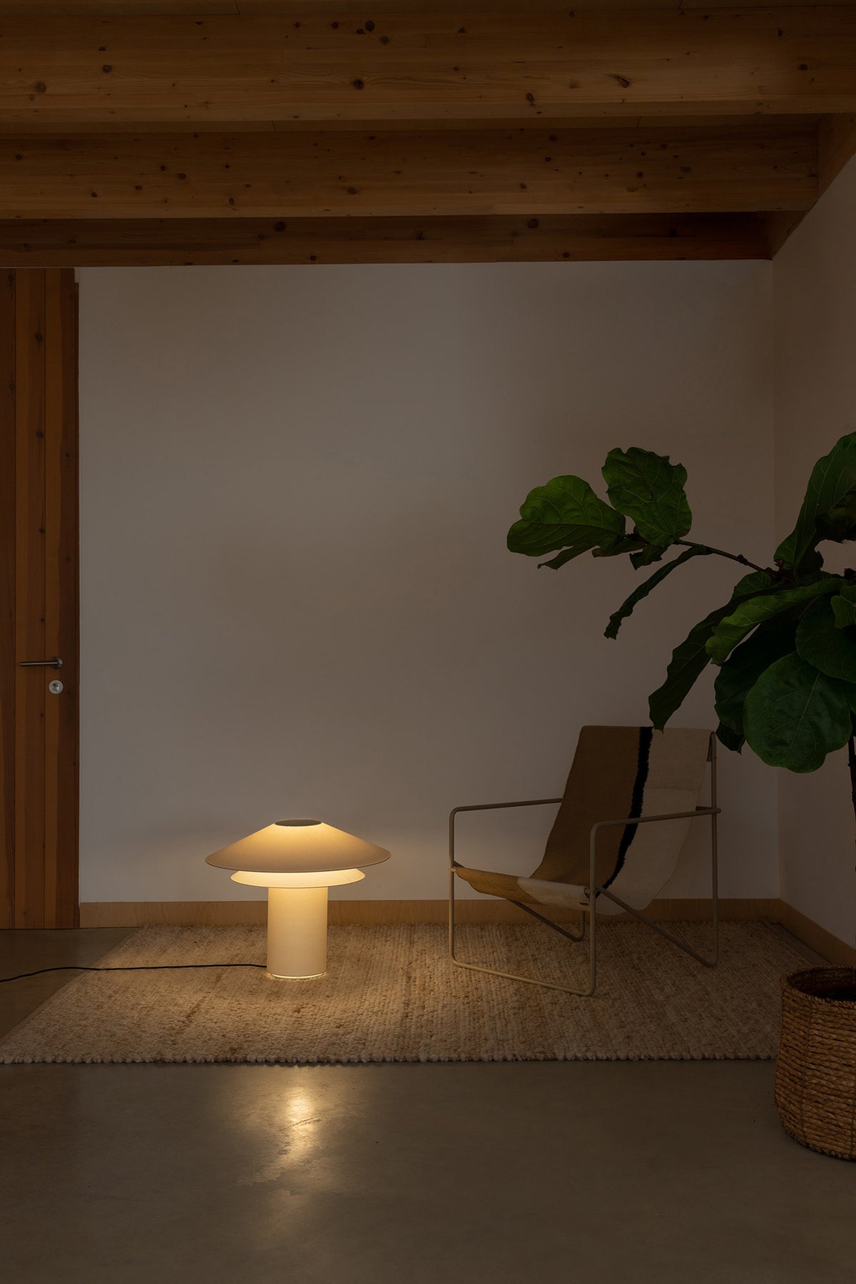 Faro Barcelona 20069-US Shan Table Lamp in Beige
