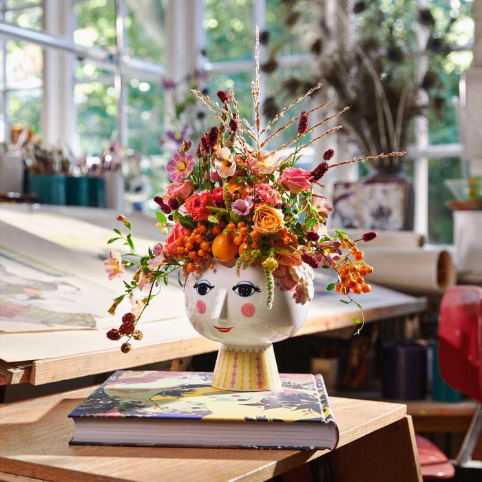 Bjørn Wiinblad 56535 Eva Flowerpot on Base in Pink/Yellow