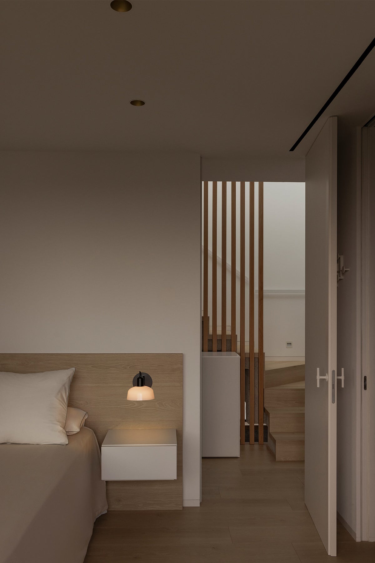 Faro Barcelona 20342-116-US Tatawin Wall Sconce with Arm in White Glass