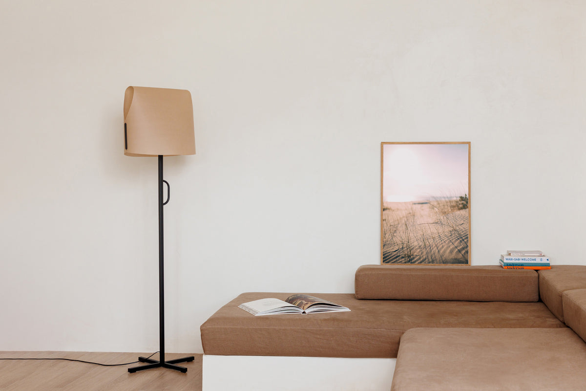 Faro Barcelona 23003-60-US Luang Floor Lamp in Black/Camel