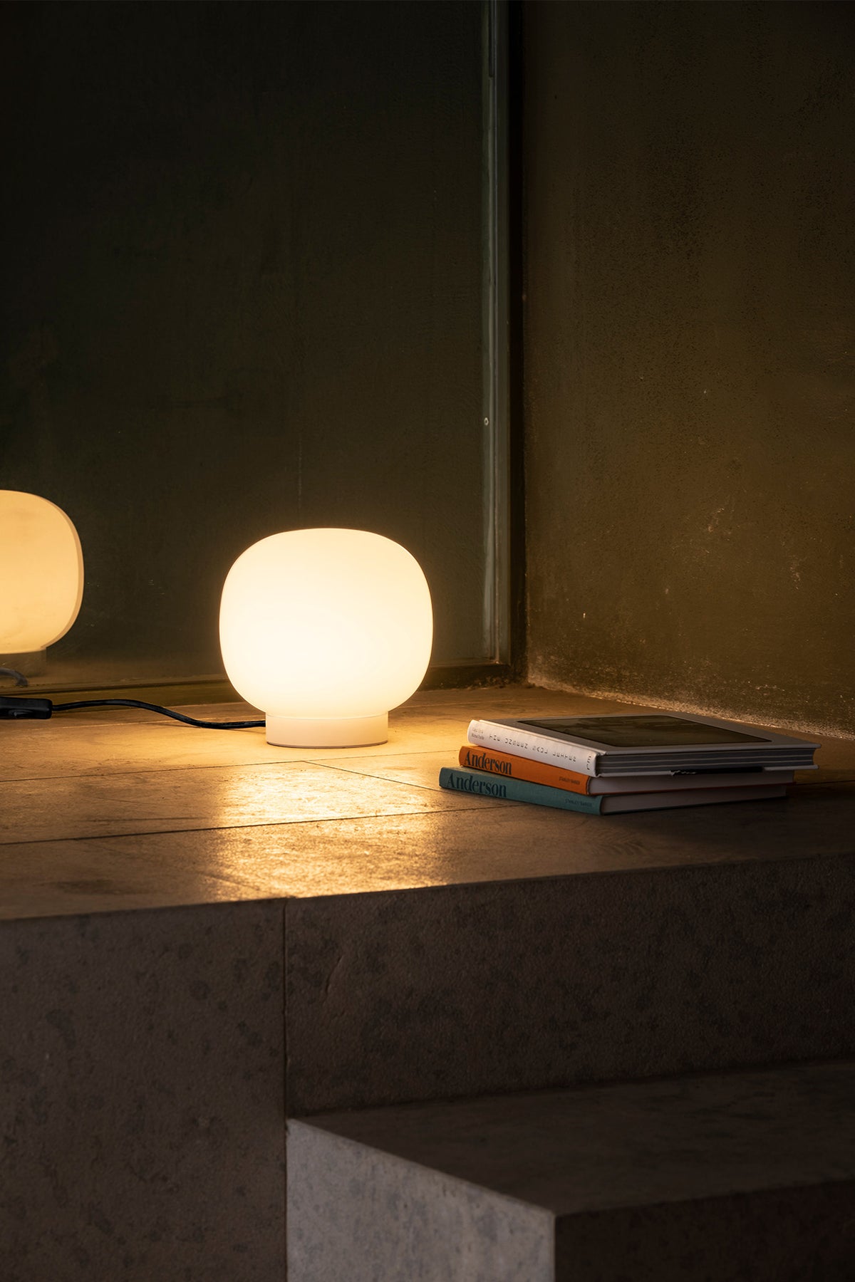 Faro Barcelona 28430-US Amelia Table Lamp in White
