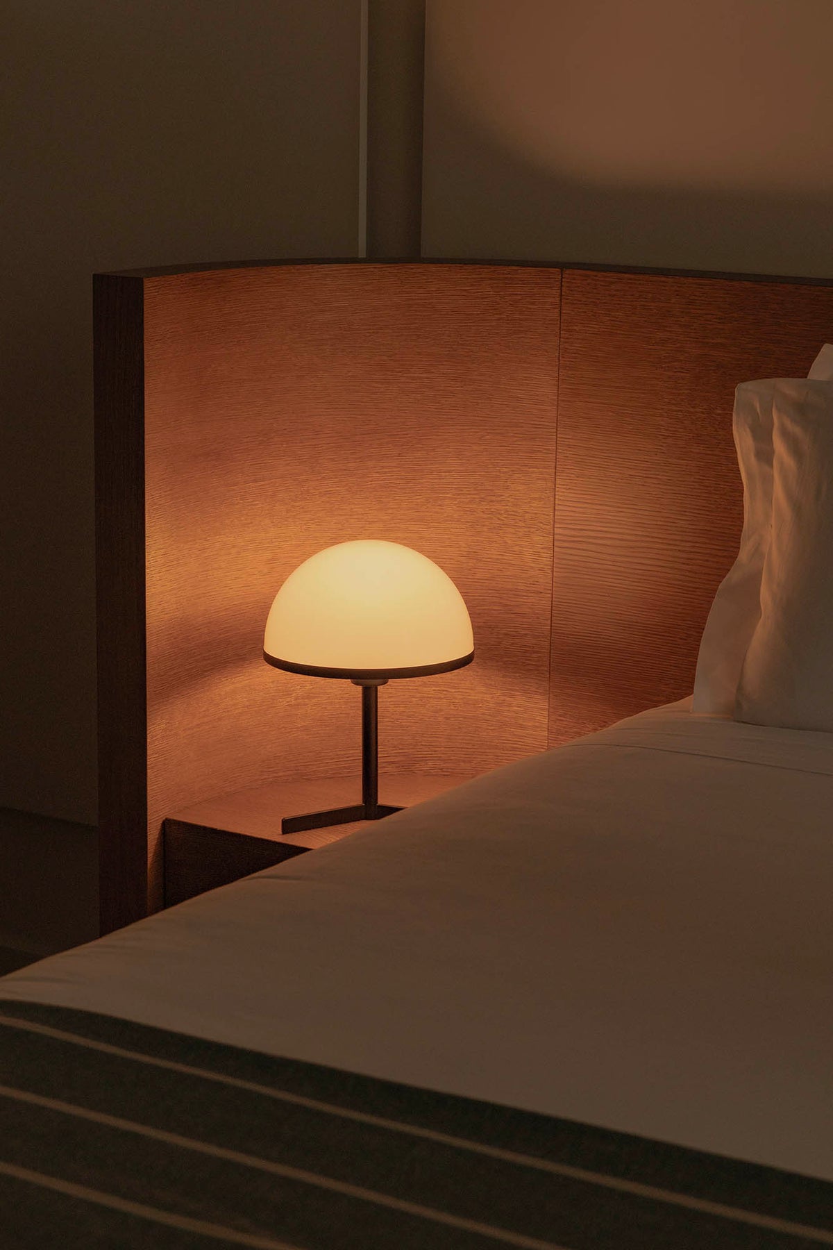 Faro Barcelona 29913-US Dome Table Lamp in Black