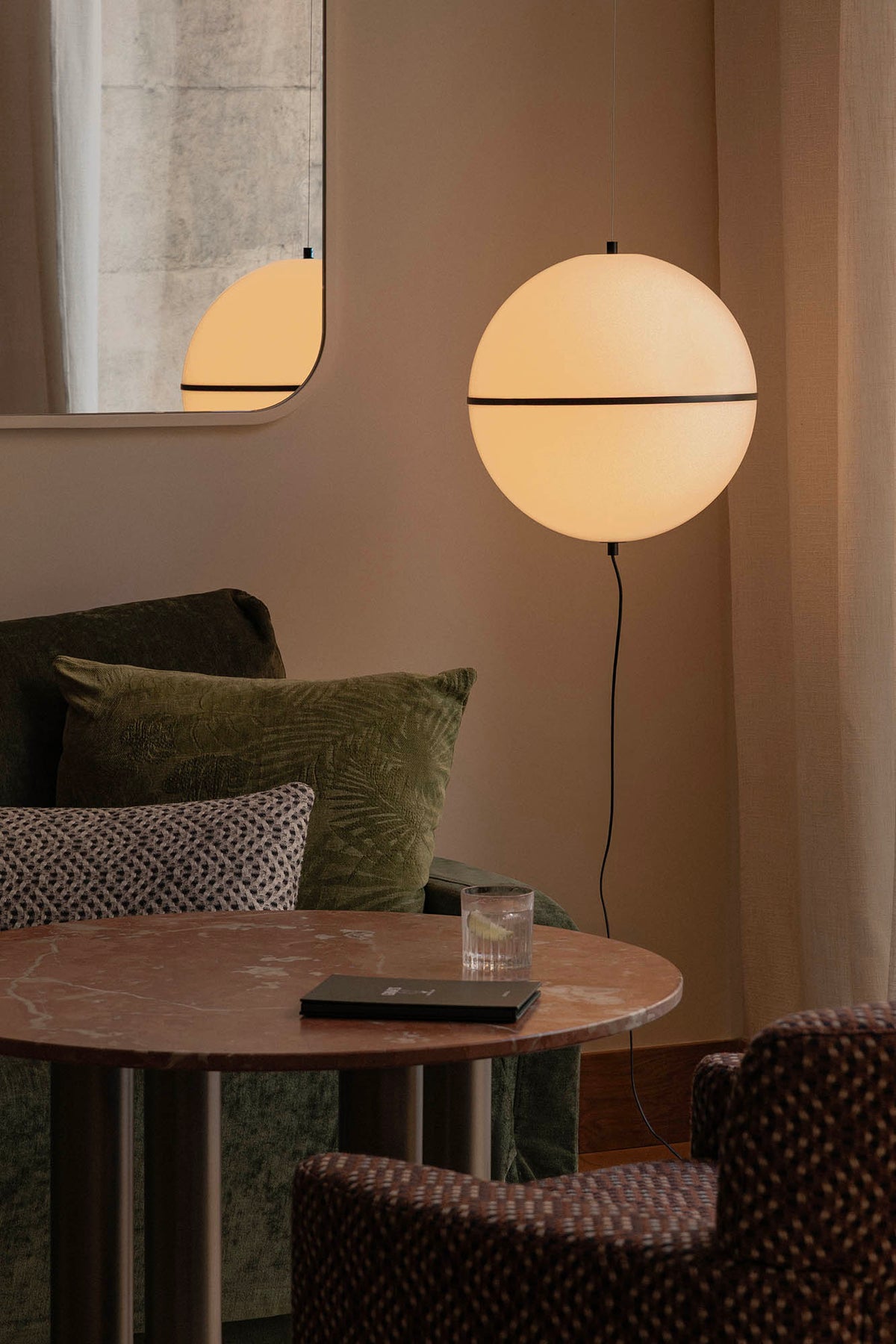 Faro Barcelona 29918-US Dome Pendant in Black