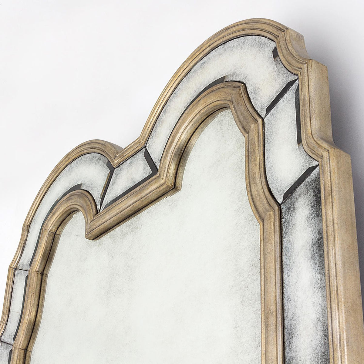 Miroir du passage du palais