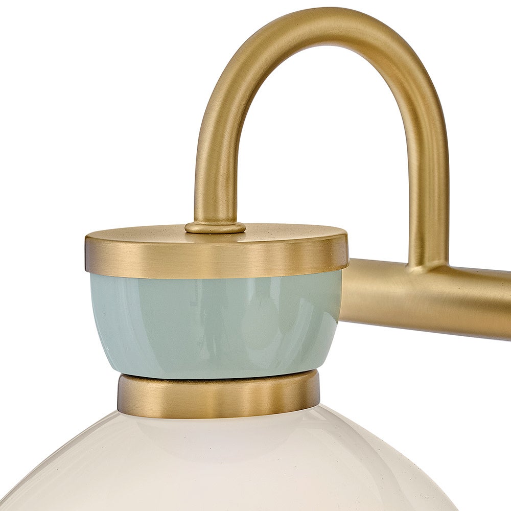 Meuble-lavabo Lucy de Lark (réf. 85592LCB-SF) en laiton laqué avec accents vert d'eau