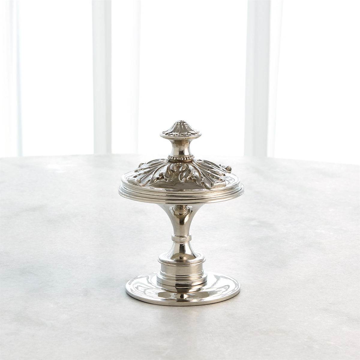 Sculpture de chapeau de newel