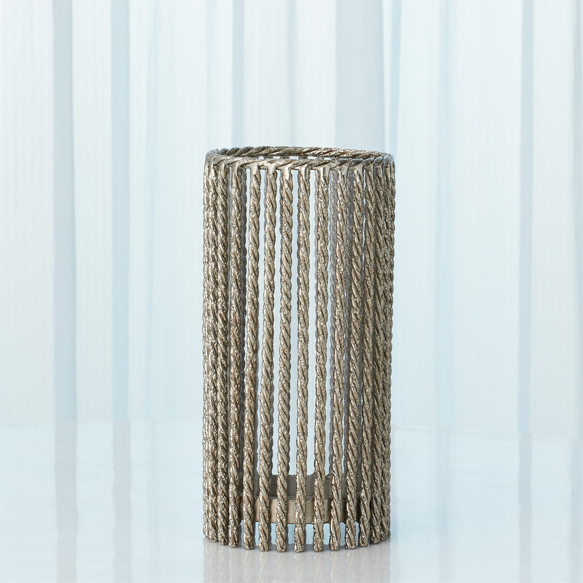 Ouragans à tige torsadée