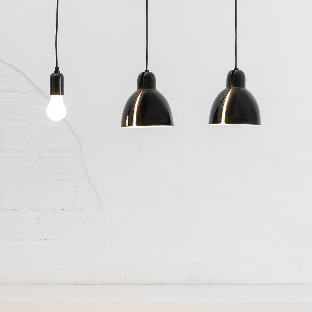 Faro Barcelona 64256-US Venice Pendant in Black