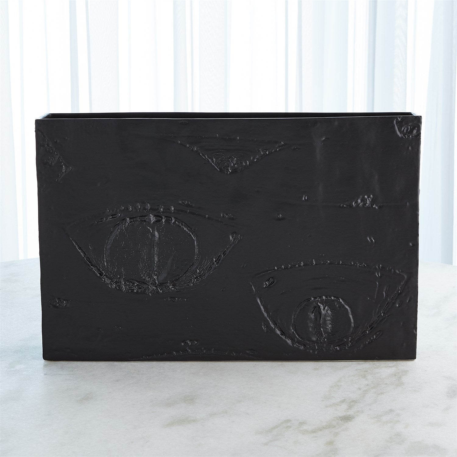 Tree Bark Texture Vase Matte Black