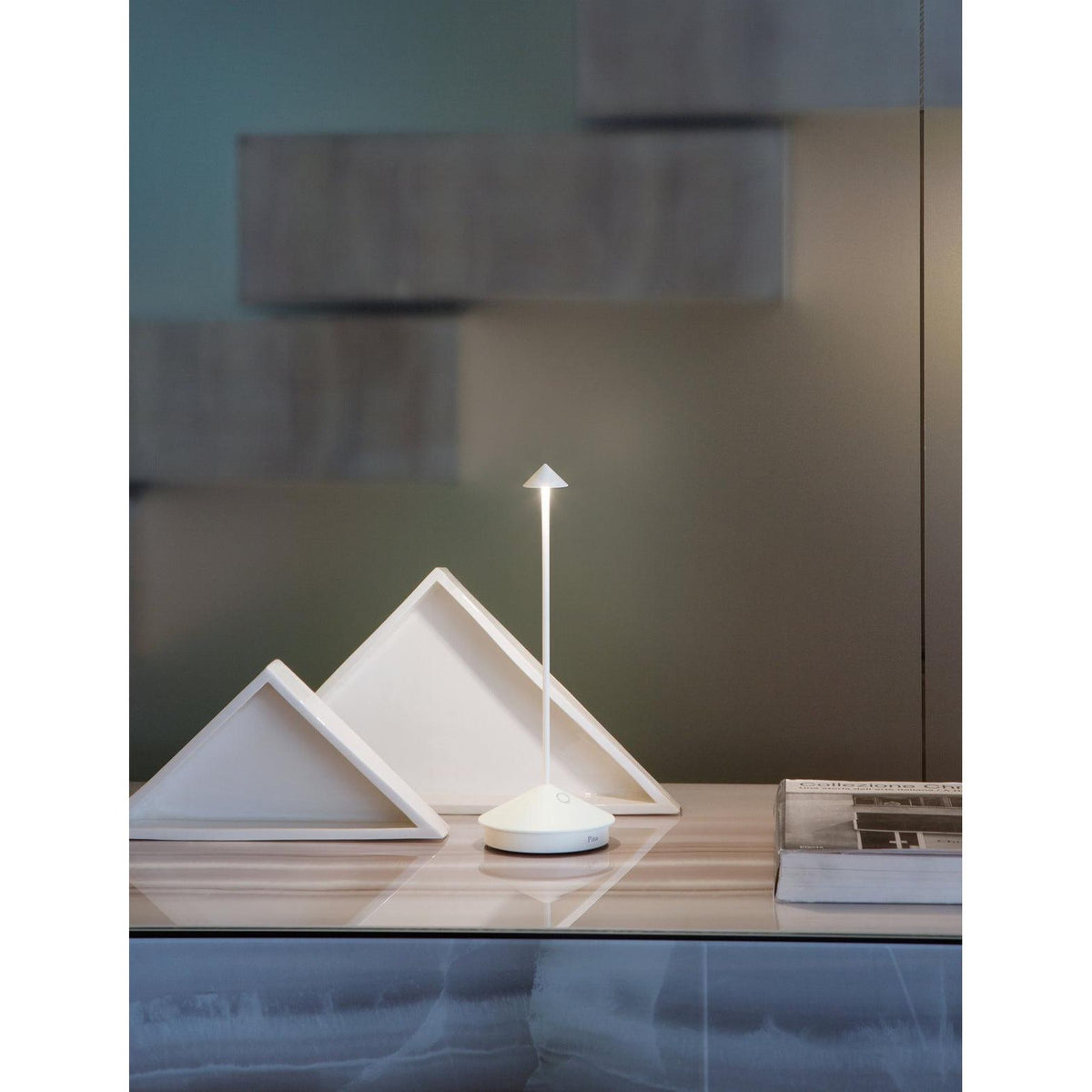 Pina Pro Table Lamp