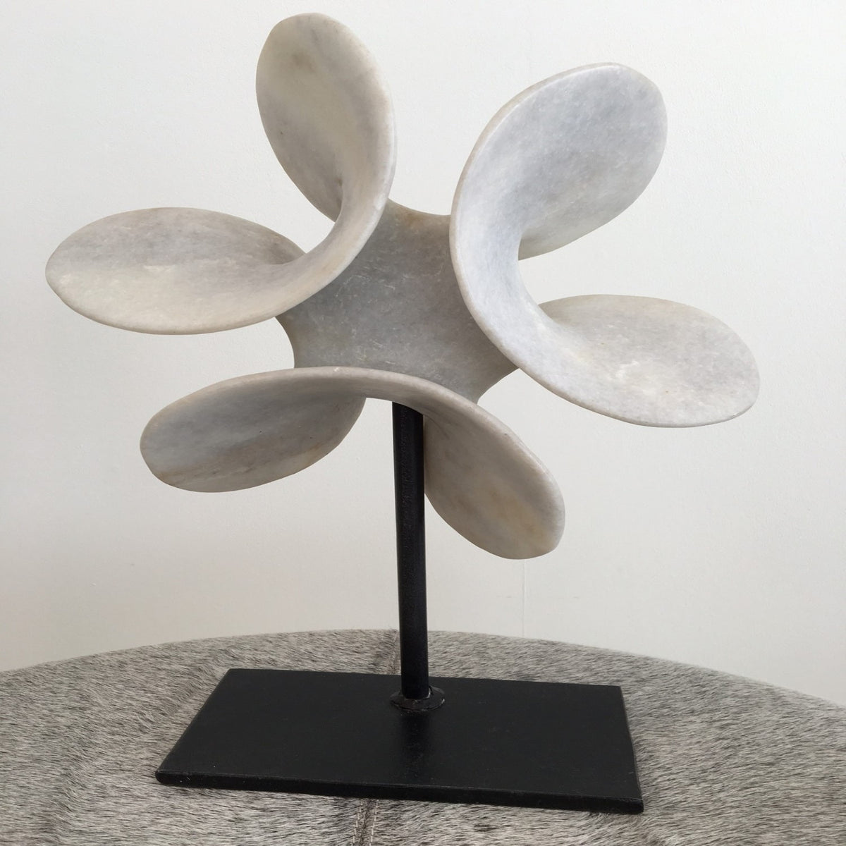 Sculpture Pankhudee sur support