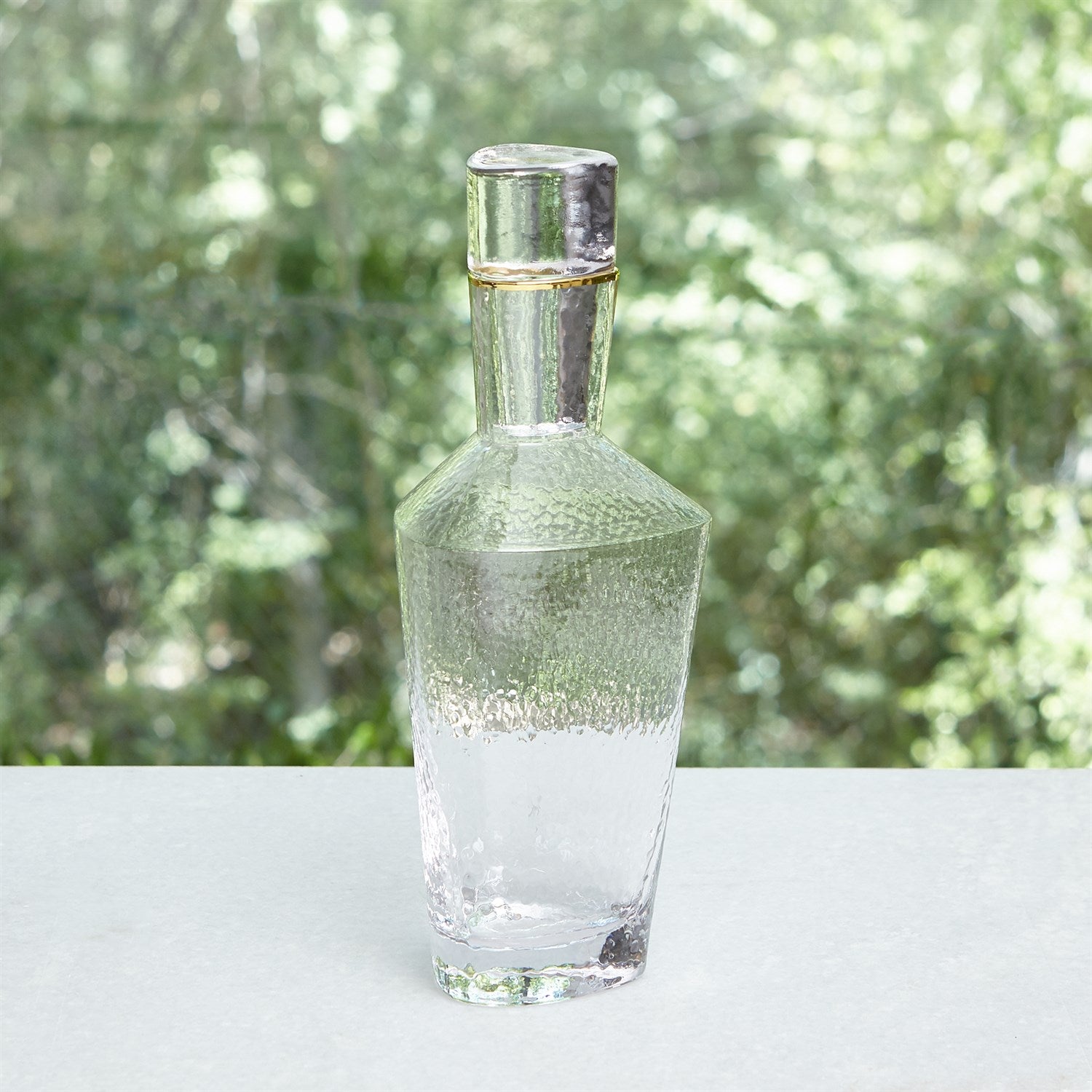 Carafe martelée