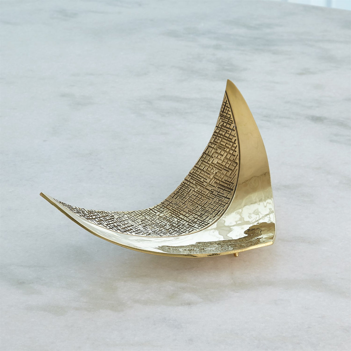 Bols à hachures croisées