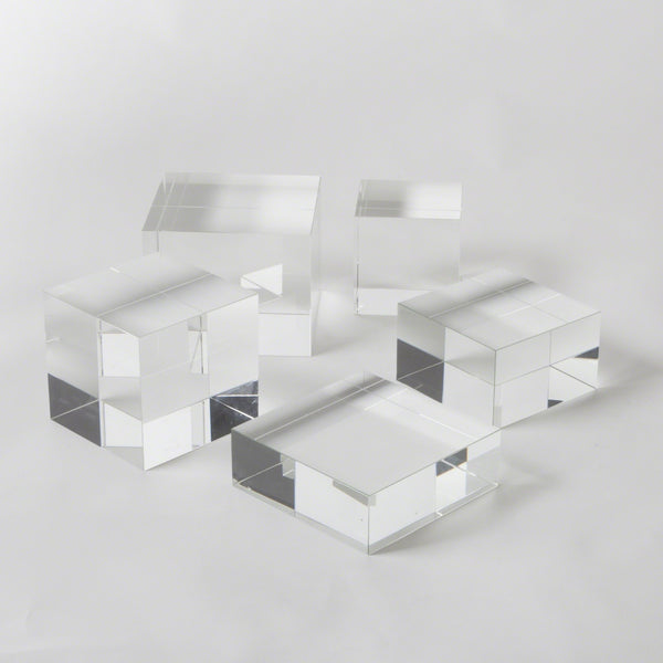 Rehausseur de cube en cristal