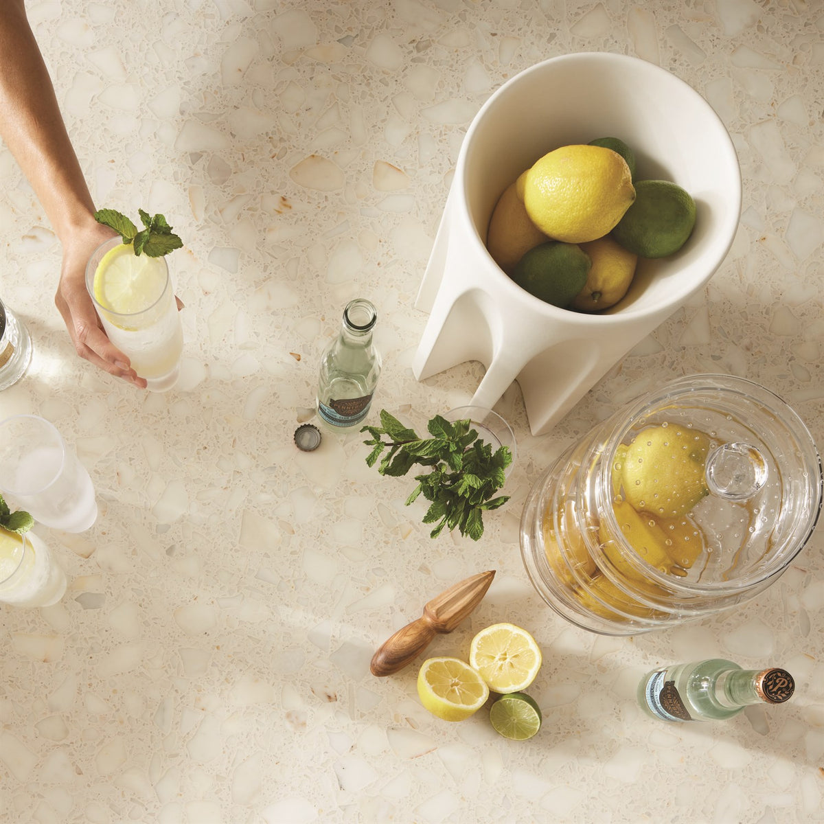 Collection Wave Canister