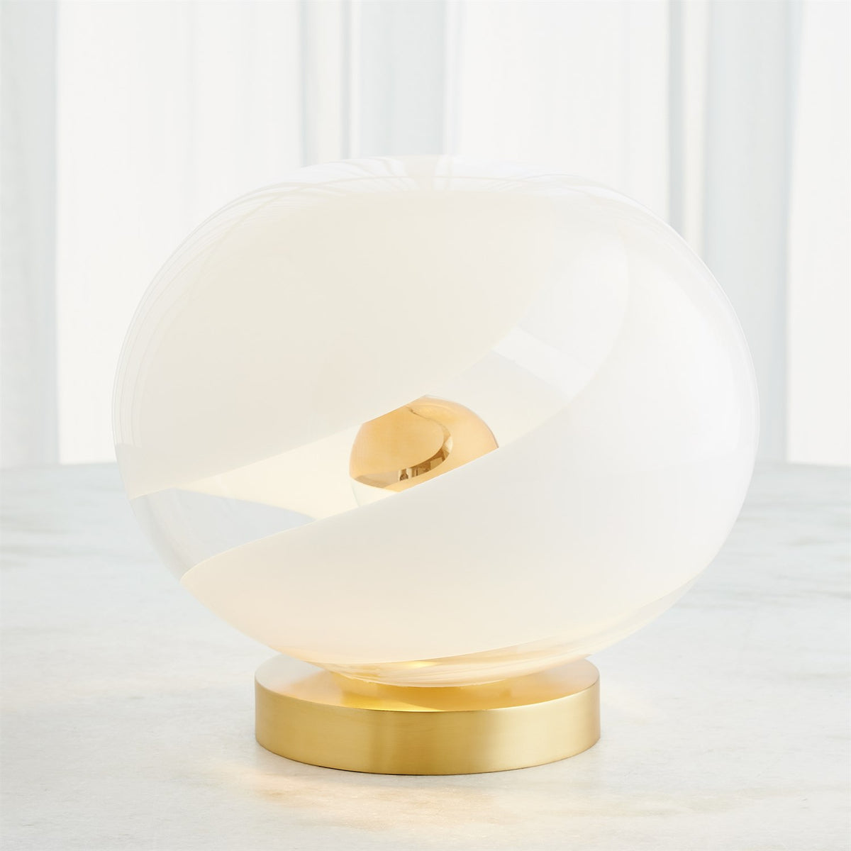 Domos Table Lamp