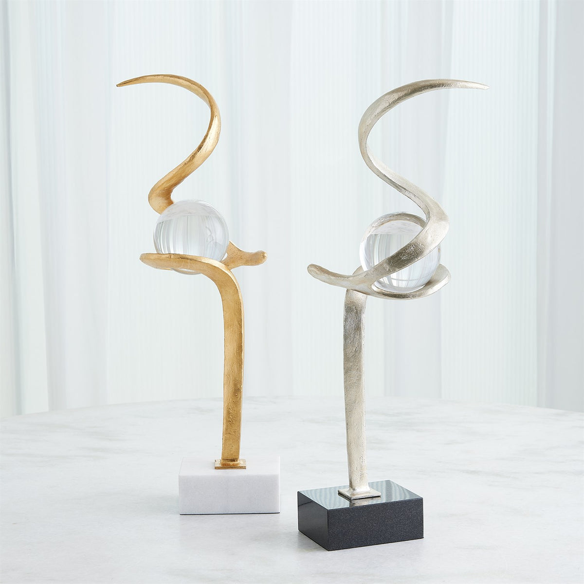 Sculptures de sphères capturées