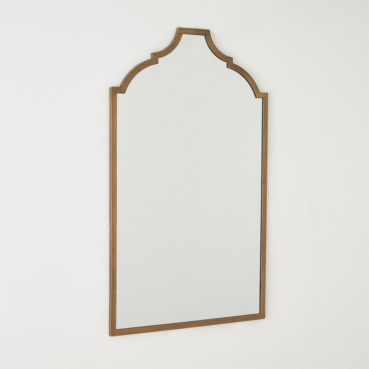 Miroir de silhouette de bâtiment