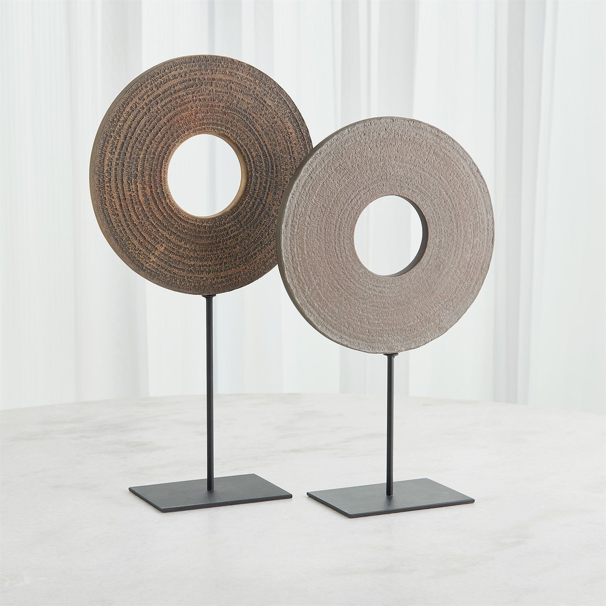 Obsidiana Ring Sculpture