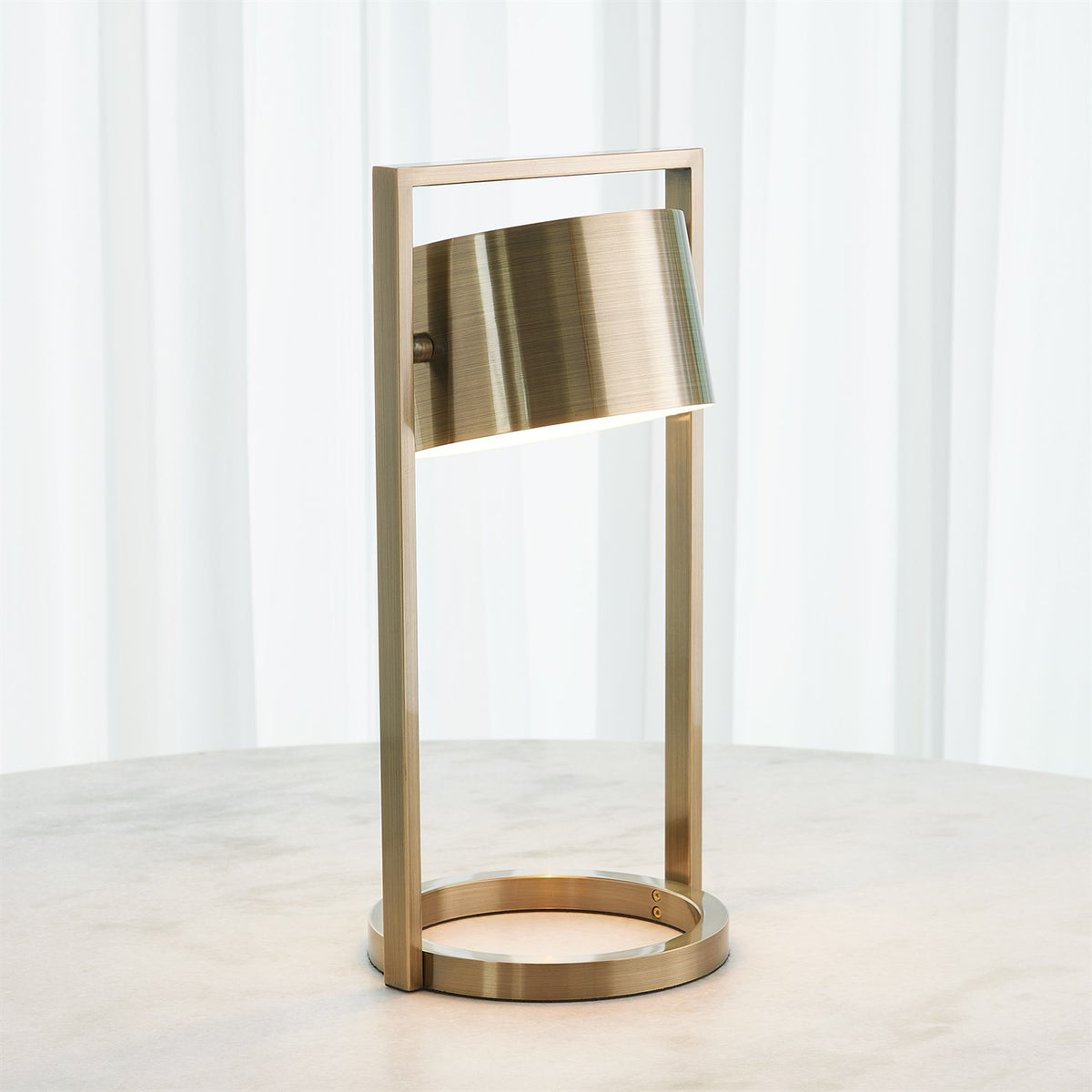 Key Light Metal Table Lamp