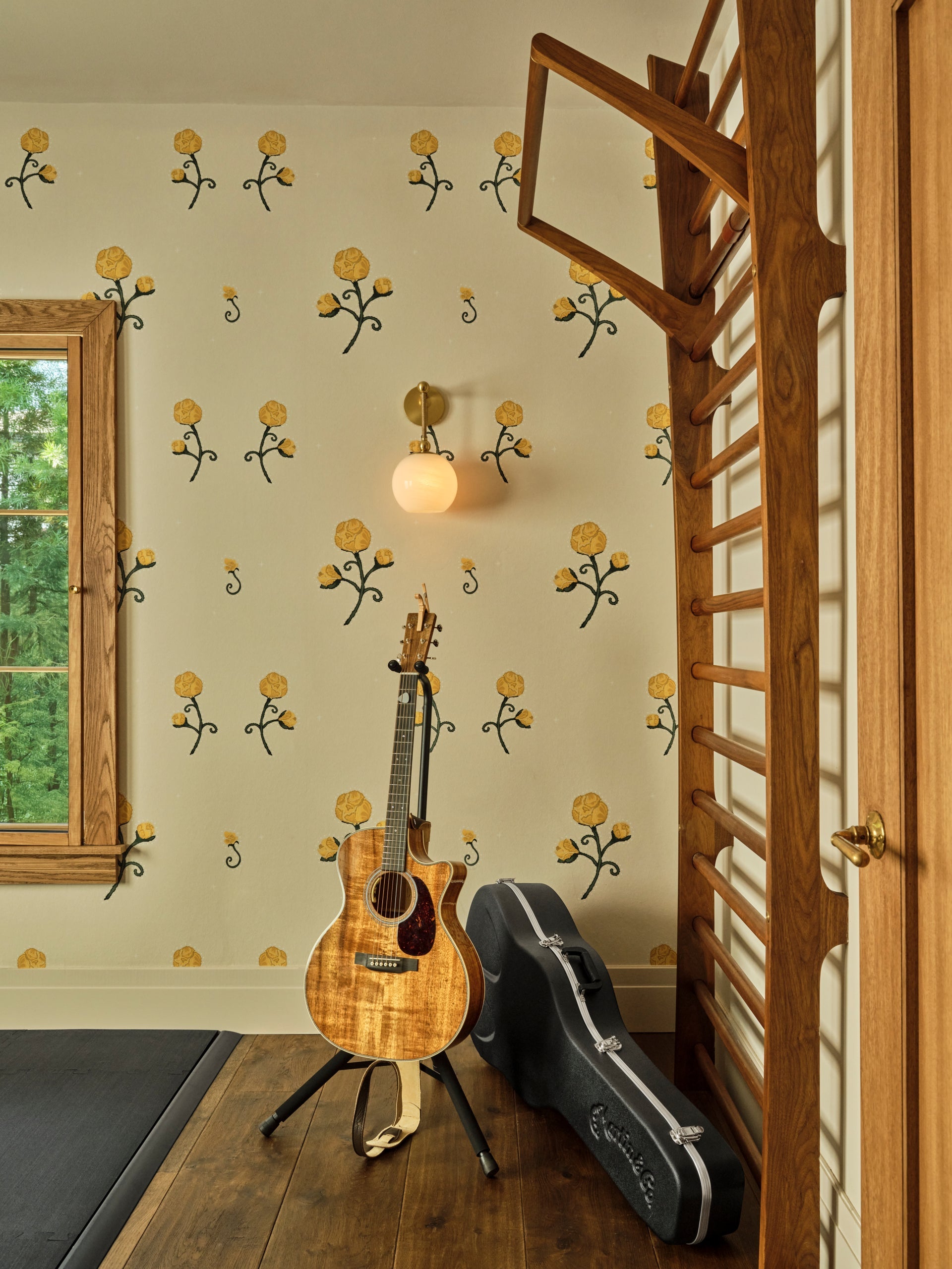 Mitzi H1040101-AGB Abbie Wall Sconce in Aged Brass