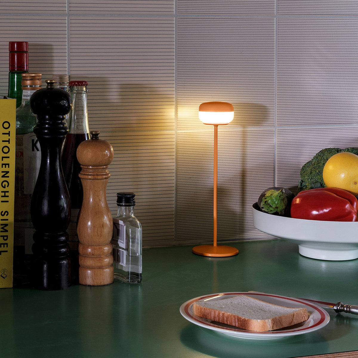 Salut ! Lampe de table