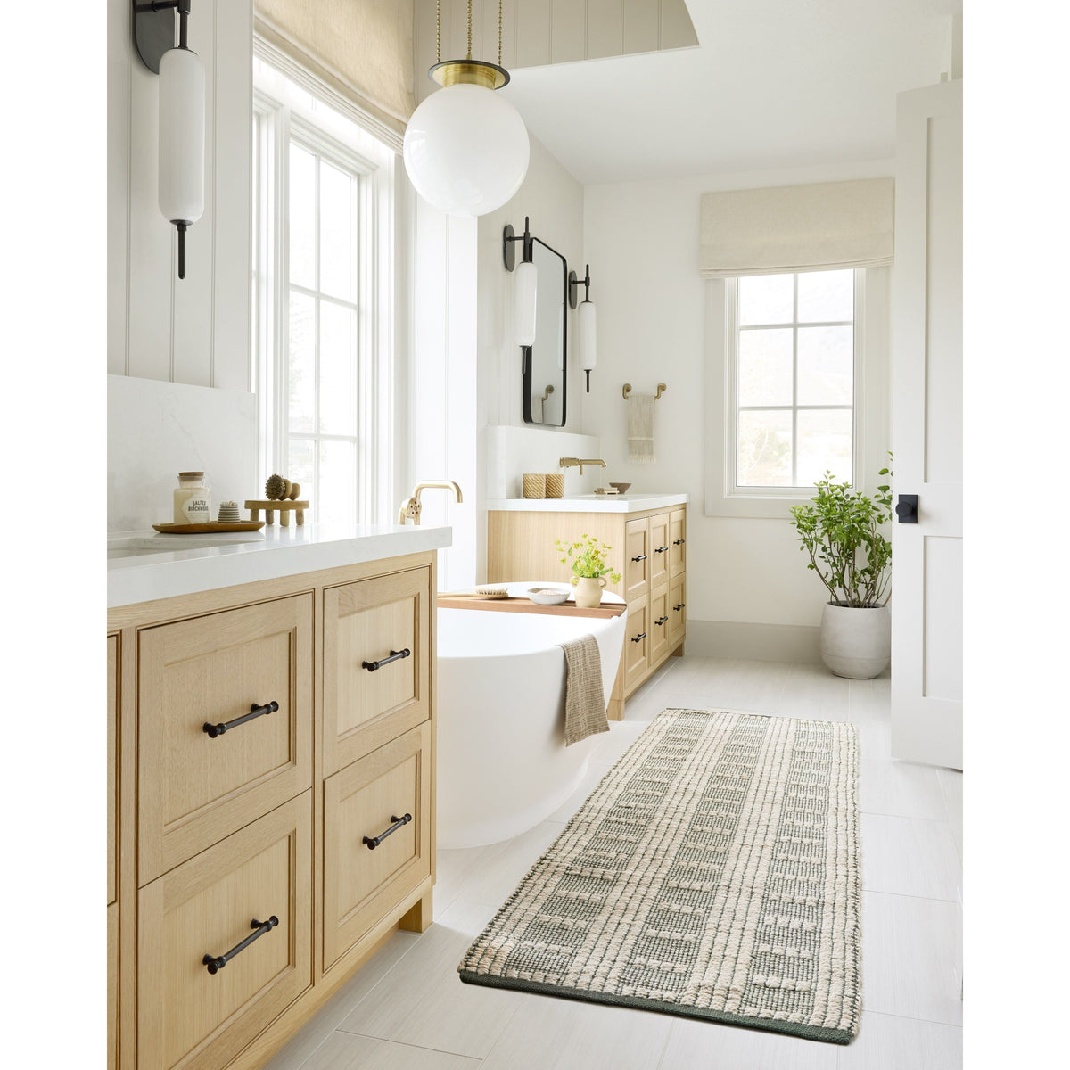 Colton CON-03 Ivory / Sage