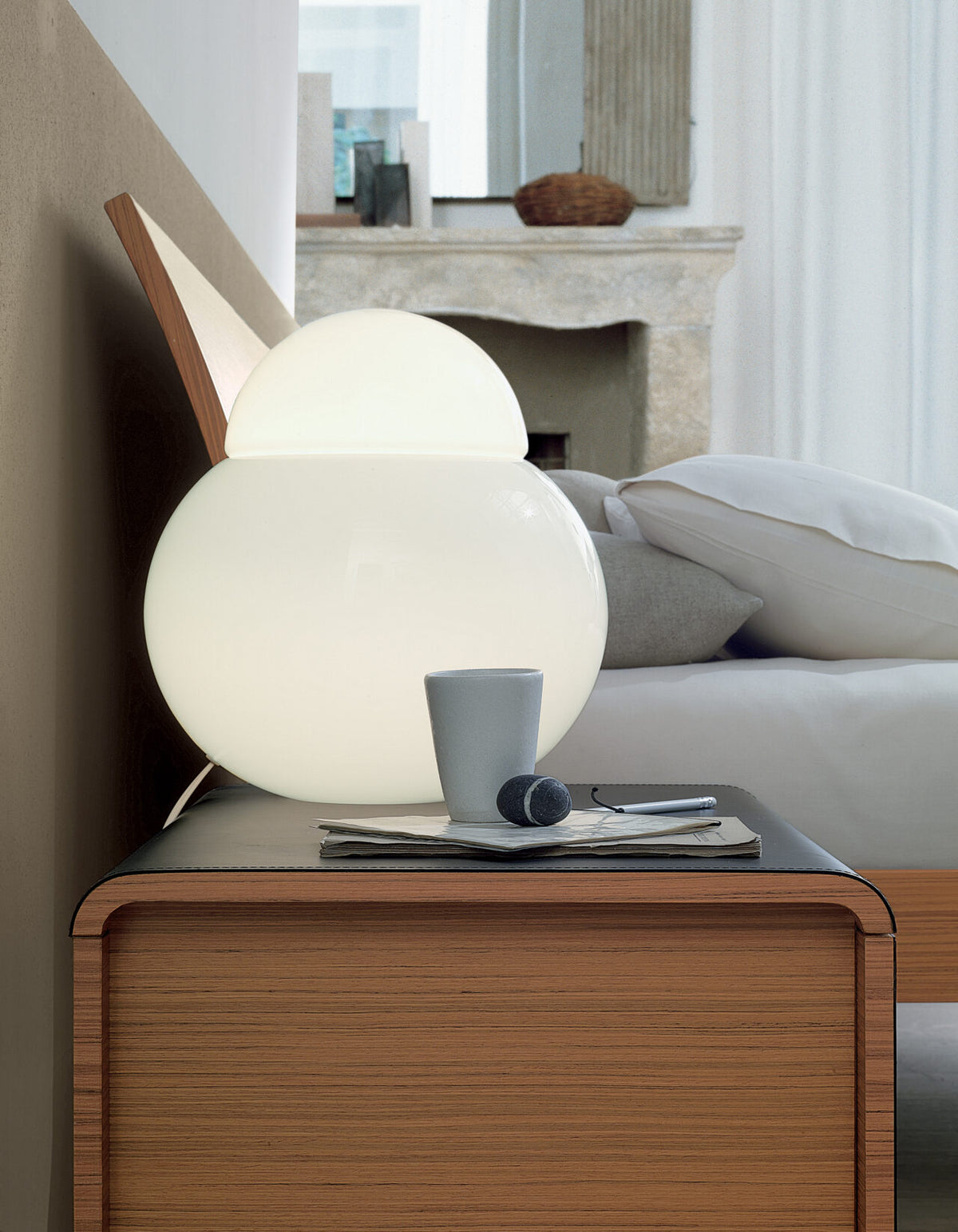 Daruma Table Lamp