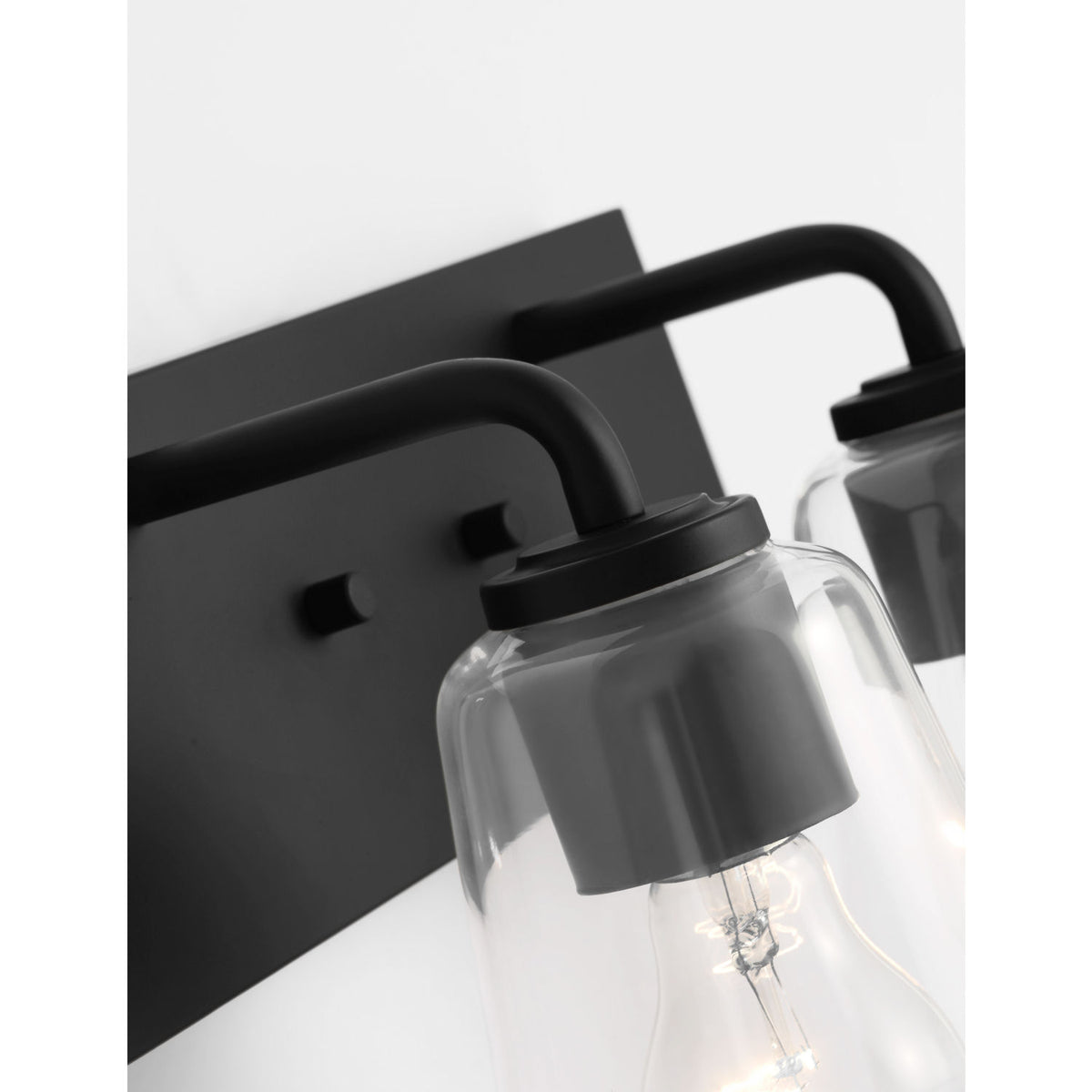 Projecteur de salle de bain à deux lumières Generation Lighting GLV1062MBK Miles Two Light Bath