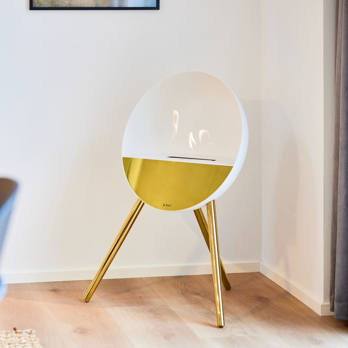 Eye Portable Fireplace - White