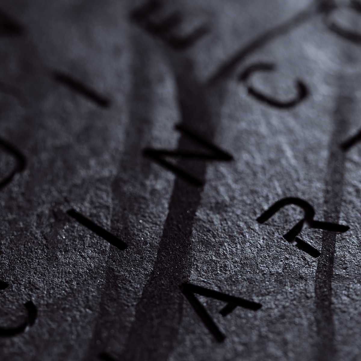 QLOCKTWO LG4MM QLOCKTWO EARTH 90 Creator's Edition Metamorphite