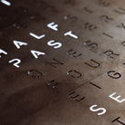 QLOCKTWO Q180V1SG QLOCKTWO EARTH 180 Argent et Or