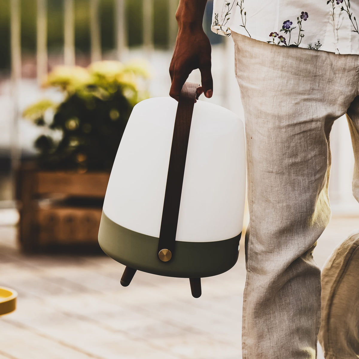 Lite-up Play<br> sound by JBL